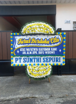 Papan Bunga Duka di Maba Tengah