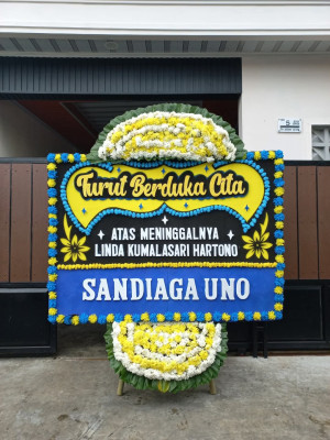 Papan Bunga Duka di Maba Tengah